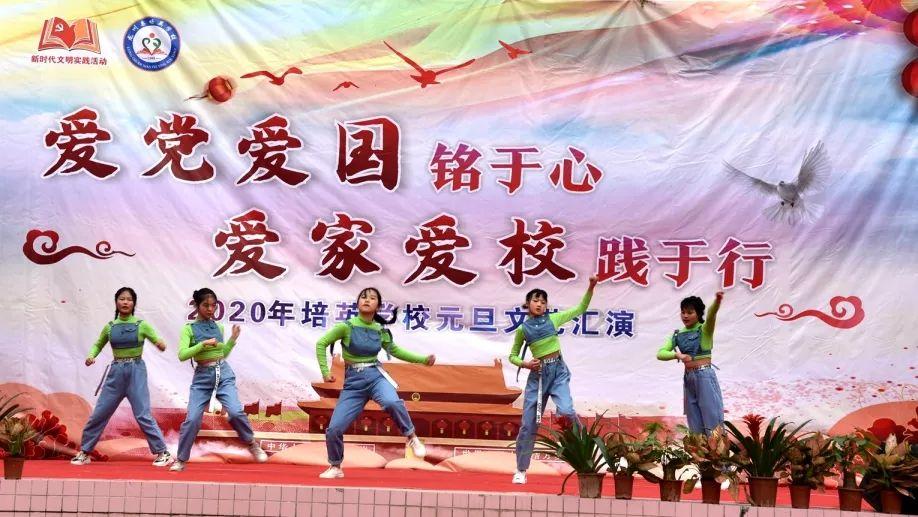 东鹏饮料2023年业绩惊艳:创新驱动营收破百亿,产品多元化助力净利润飙升!